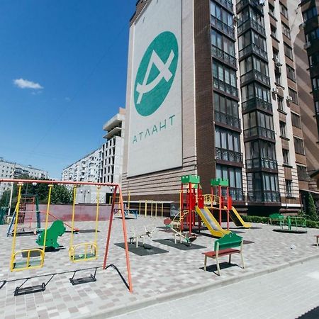 Atlant Luxury Family Apart Поряд З Тц Депот, Безконтактне Заселення Černovice Exteriér fotografie