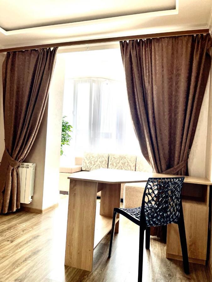 Atlant Luxury Family Apart Поряд З Тц Депот, Безконтактне Заселення Černovice Exteriér fotografie