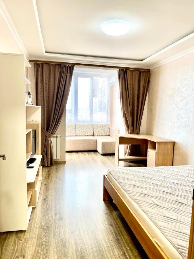 Atlant Luxury Family Apart Поряд З Тц Депот, Безконтактне Заселення Černovice Exteriér fotografie