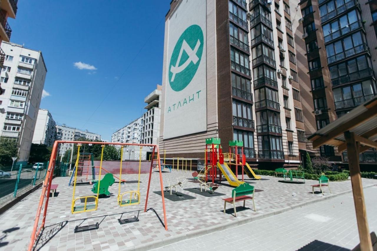 Atlant Luxury Family Apart Поряд З Тц Депот, Безконтактне Заселення Černovice Exteriér fotografie