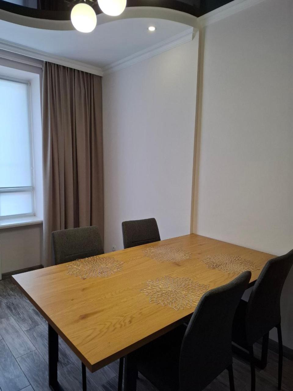 Atlant Luxury Family Apart Поряд З Тц Депот, Безконтактне Заселення Černovice Exteriér fotografie