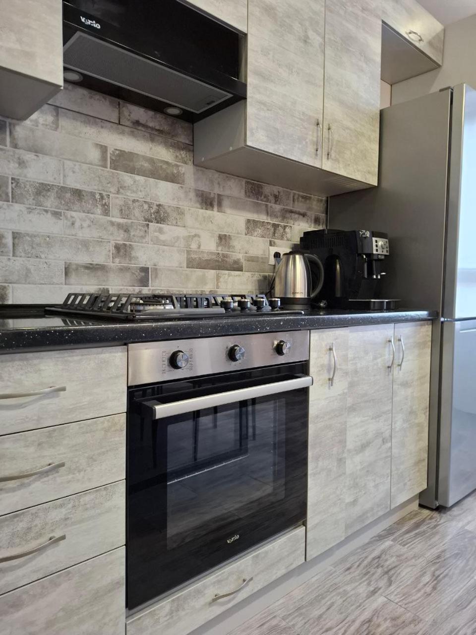 Atlant Luxury Family Apart Поряд З Тц Депот, Безконтактне Заселення Černovice Exteriér fotografie